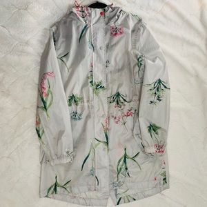 Light rain jacket